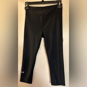 UNDER ARMOUR WOMENS CAPRI LEGGINGS SIZE XS